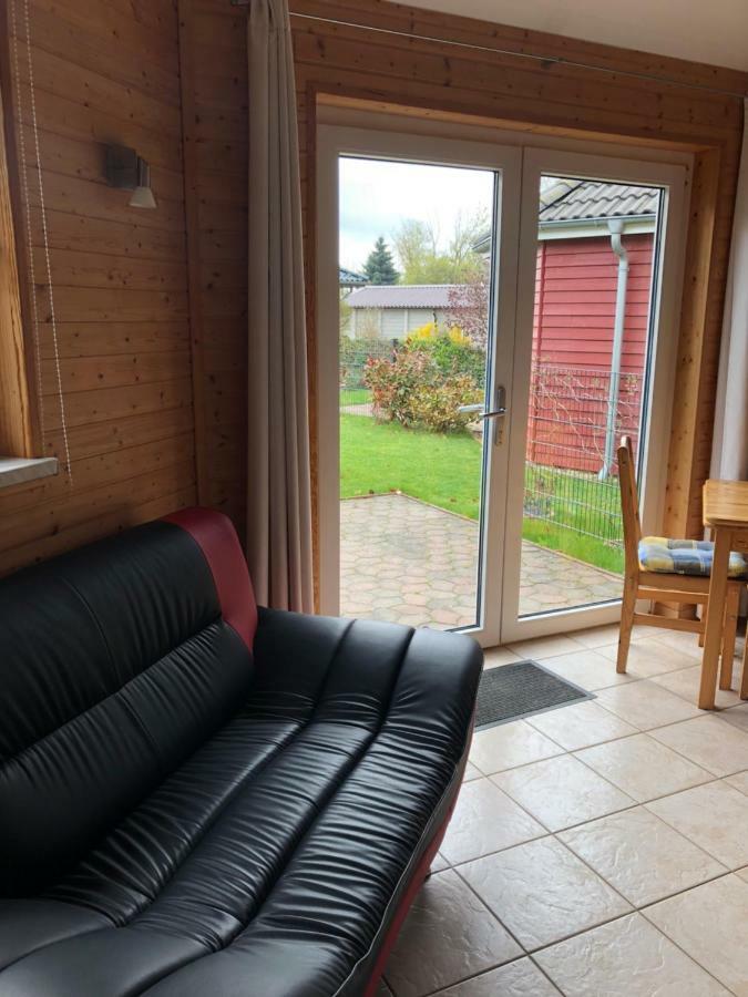 Ostseebungalow-Peters เบอร์เกอเรนเดอ-เรทวิช ภายนอก รูปภาพ