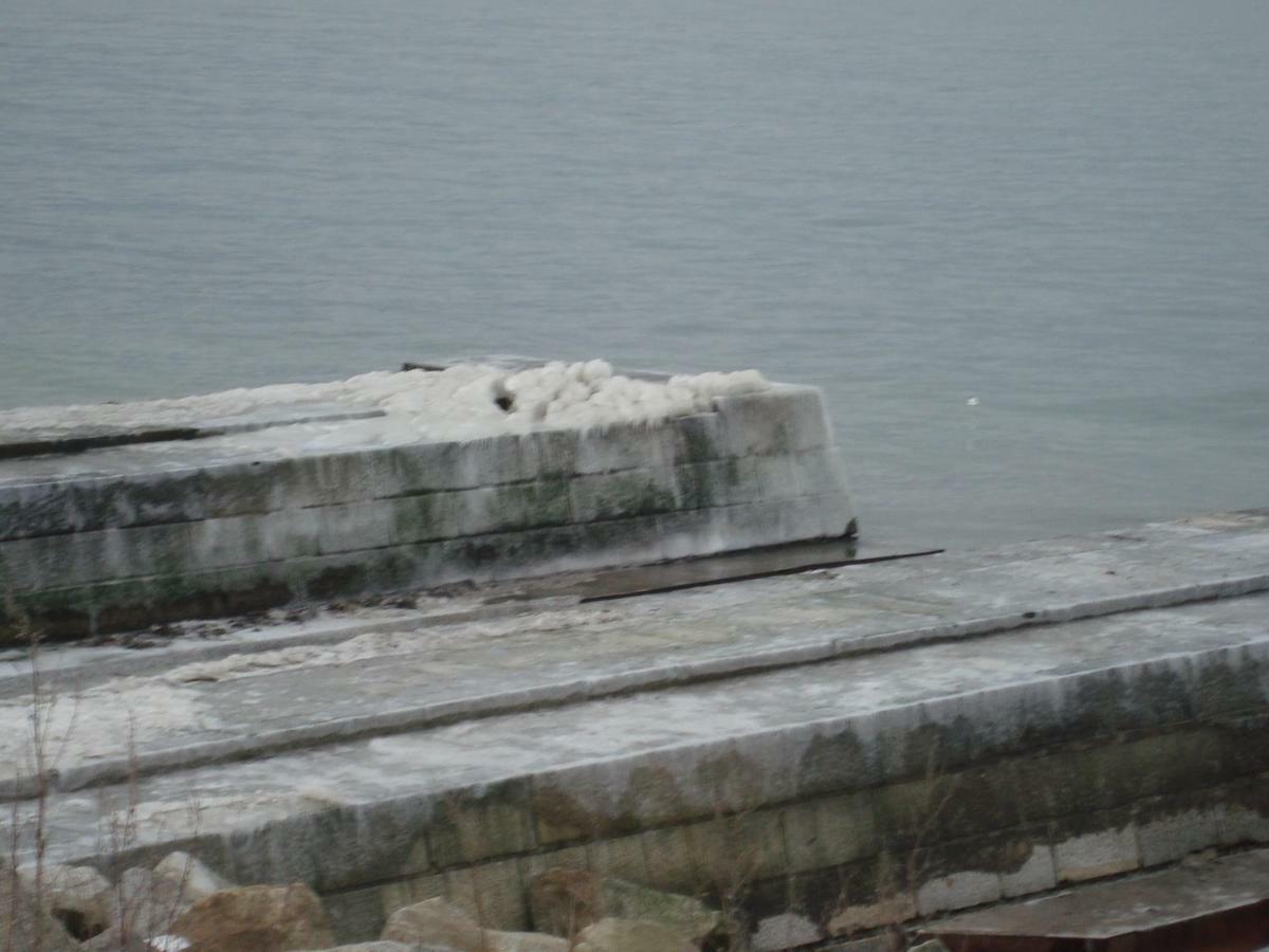 Ostseebungalow-Peters เบอร์เกอเรนเดอ-เรทวิช ภายนอก รูปภาพ